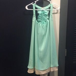 Adorable turquoise dress